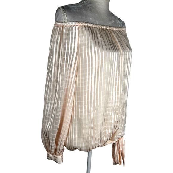 Vince Camuto Peach Balloon Hem Blouse Top Medium Romance OS - Picture 13 of 13